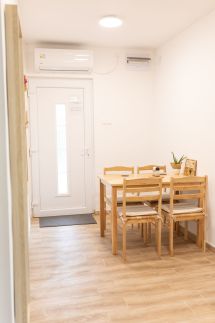Flóra Apartman9