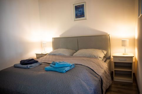 Aranypart Enikő Apartman9