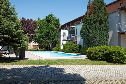 Aranypart Enikő Apartman2