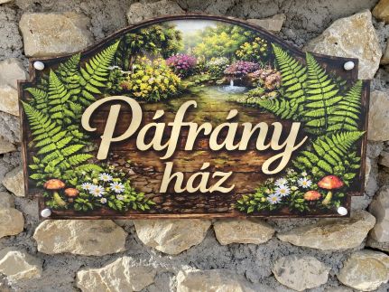Páfrányház25