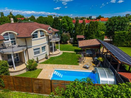 Estike Apartmanház3