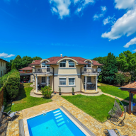 Estike Apartmanház