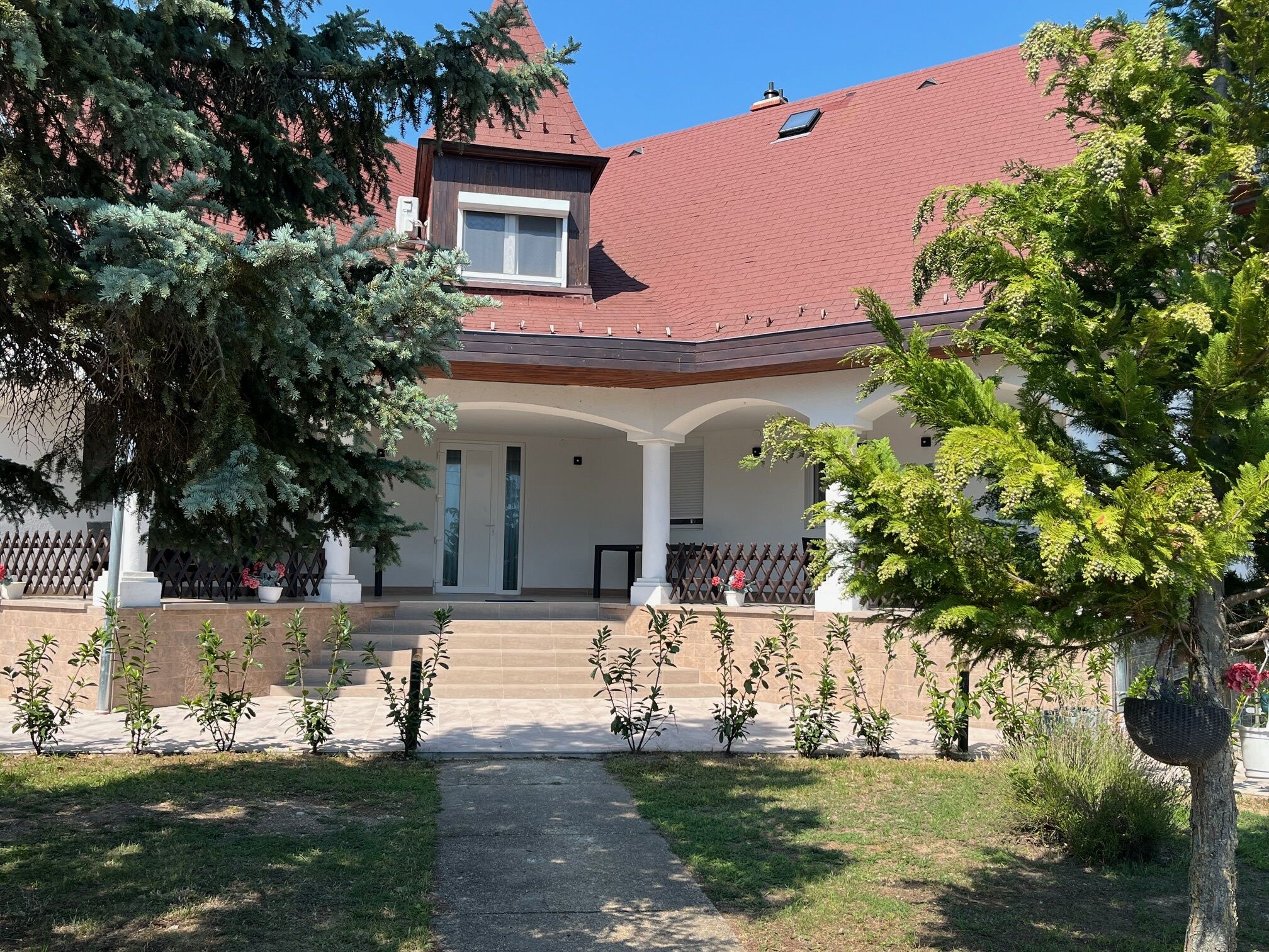 Pitypang Apartmanház – Zánka