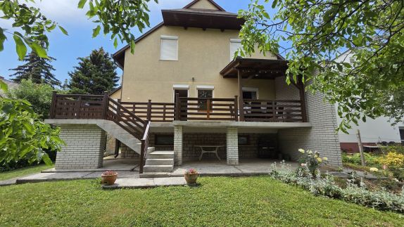 Pomme Du Balaton