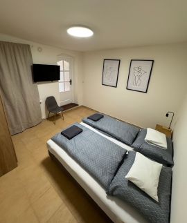 Katalin Kert Apartman 13