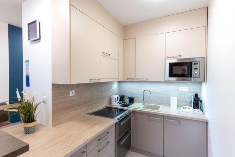 Sunset Resort 5053