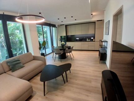 Fenyvesliget Apartmanok 5