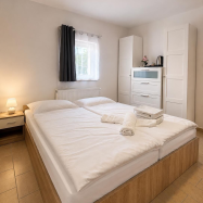 Silver Airport Parking & Apartments