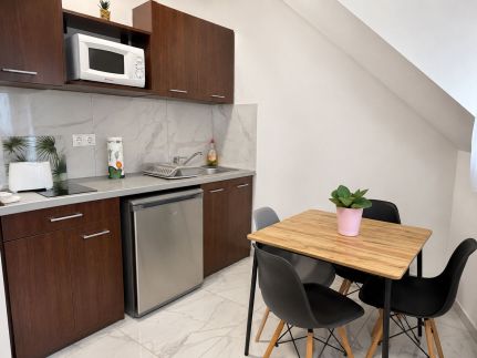Familia Apartman R652