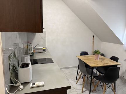Familia Apartman R654