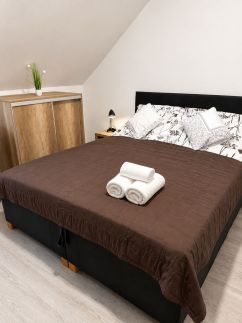 Familia Apartman R65
