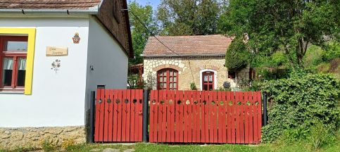 Casa Szatina2