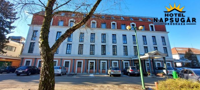 Napsugár Hotel Orosháza-Gyopárosfürdő
