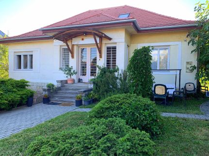 Peti Apartmanok Centrum Füred3