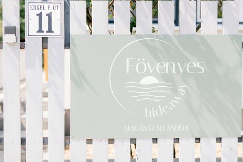 Fövenyes Hideaway Vendégház9