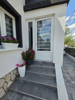 Vártalak Apartmanház15
