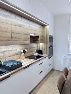 Sarah Doe Apartman14