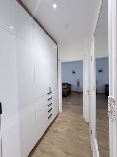 Sarah Doe Apartman17
