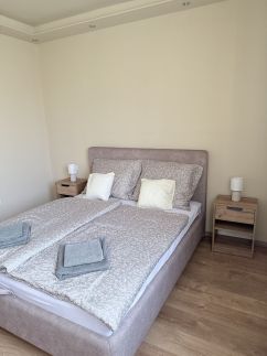 Sarah Doe Apartman7