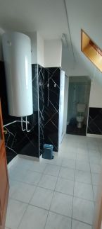 Alice Apartman11