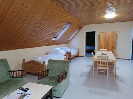 Alice Apartman5