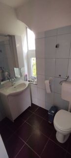 Alice Apartman9