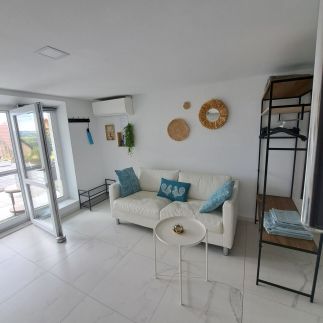Füge Dió Studió Apartman28