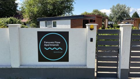 Fenyves Flow Apartman 2.8
