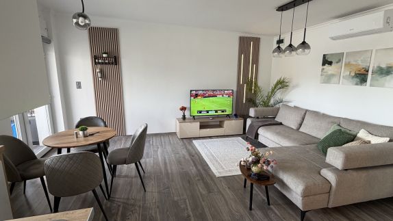 Fenyves Flow Apartman 2.