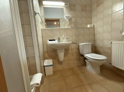 Sophie Apartman5