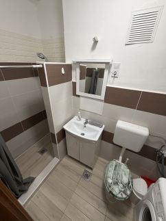 Carlos Apartman15