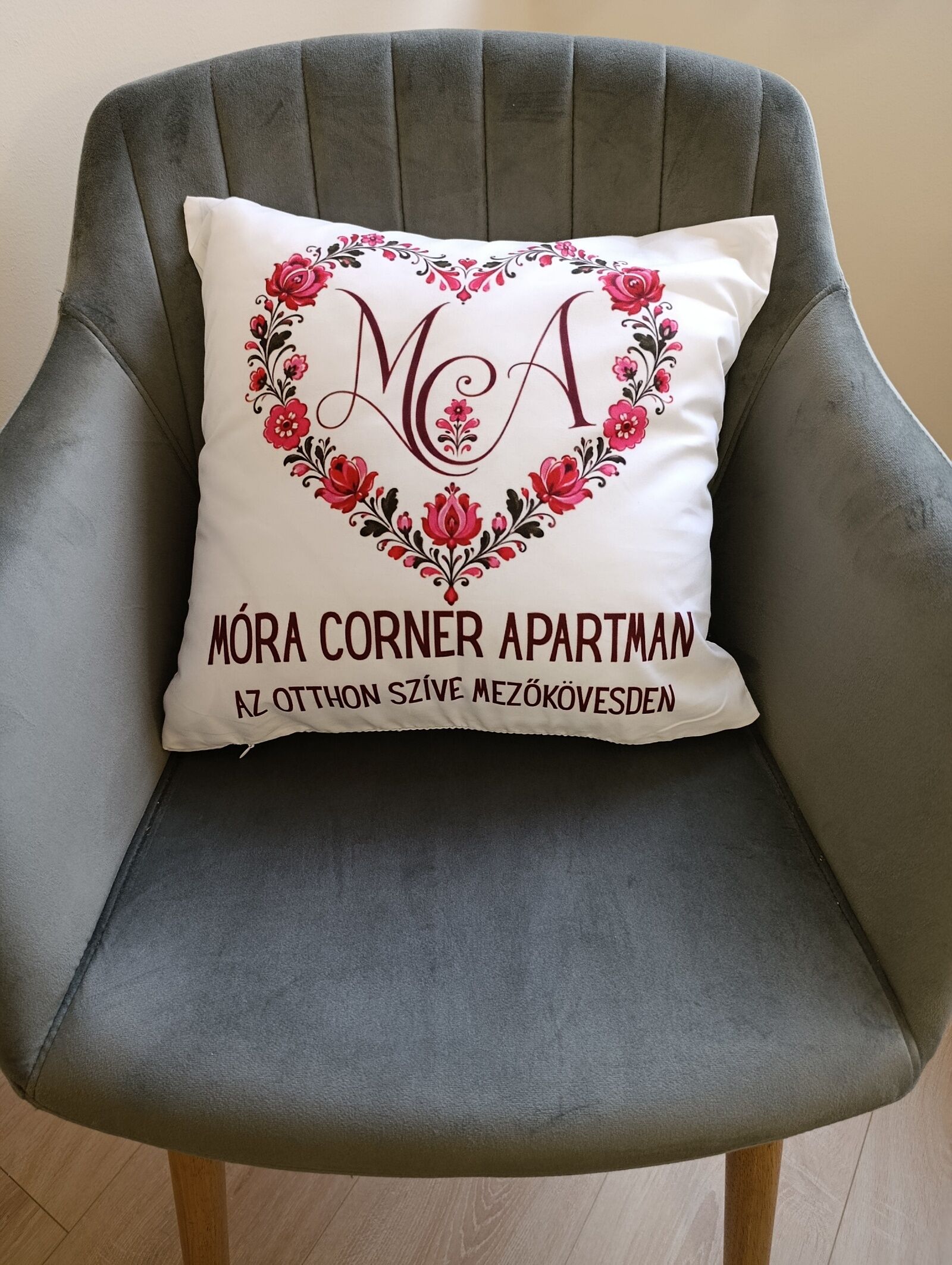 Móra Corner Apartman – Mezőkövesd