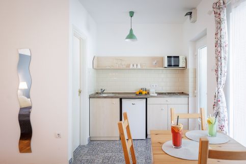 Zier Bisztró&Apartmanok6