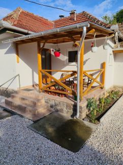 Jakab Porta Apartman Bodony