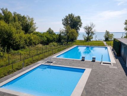 Lake Resort Beach Apartment3