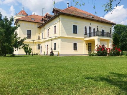 Almásy-Kastély – Kétpó fotó 1