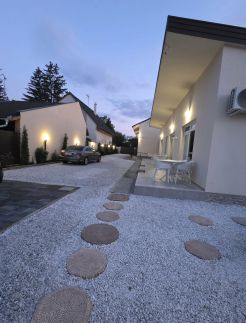 Trio Deluxe Apartmanok – Hajdúszoboszló fotó 2