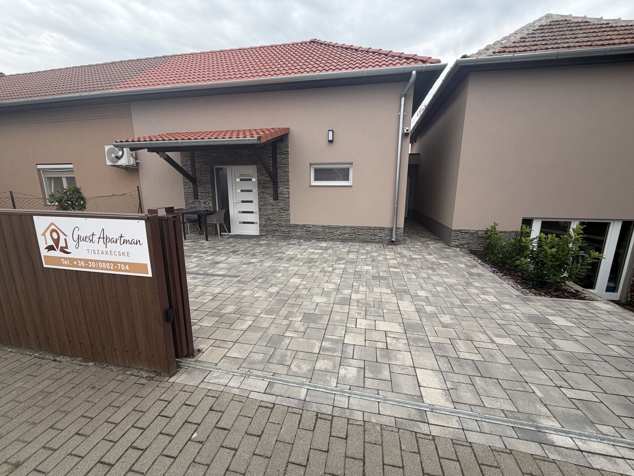 Guest Apartman – Tiszakécske fotó 6