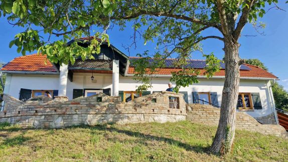 Jakabhegy Vendégház-Szennai – Szenna