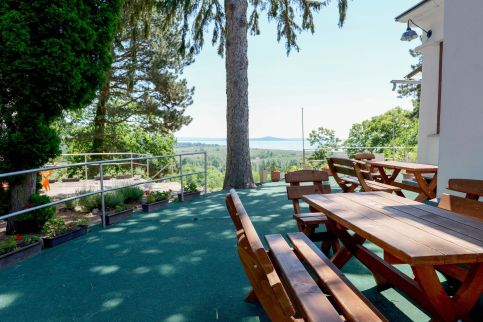 Medosz Hotel – Szigliget fotó 3