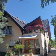Albert Apartman & Guest Rooms – – Balatonlelle