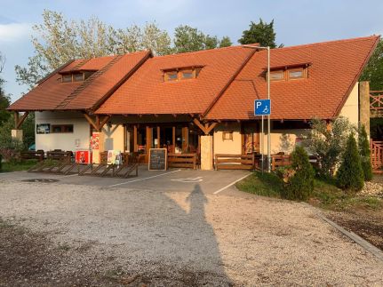 Szitakötő Panzió – Balatonfűzfő fotó 1