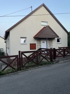 Barátcinege Apartman – Zánka fotó 1