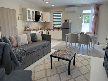 Fehér Lótusz Apartmanház – Balatonföldvár fotó 7
