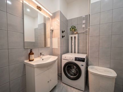 Május 1 Apartman – Komló fotó 13
