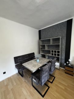 Május 1 Apartman – Komló fotó 3