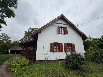 Lombkorona Vendégház – Nagykörű