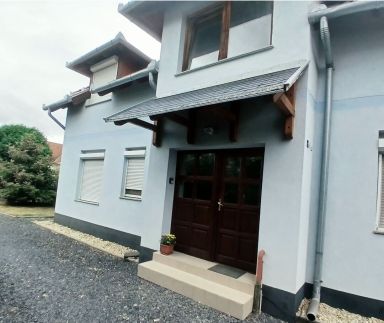 Komfort Apartman – Bük fotó 1