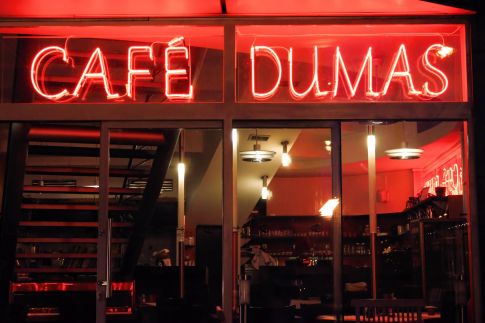 Café Dumas Étterem és Kávézó