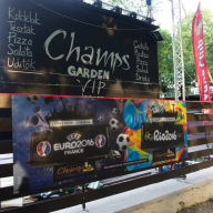 Champs Sziget Beergarden